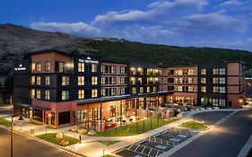 The Hoffmann Hotel Basalt Aspen Tapestry Collection Hilton